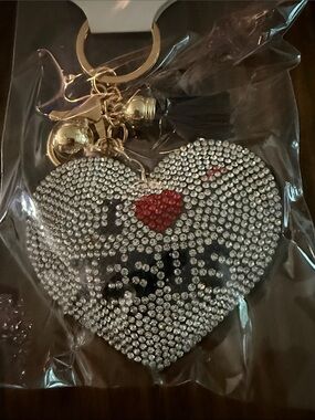 Fashion Jewelry Rhinestone Heart Keychain w/Red & Black ‘I Love Jesus’